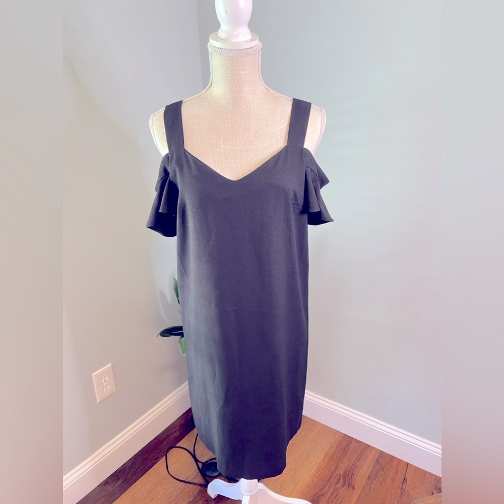 Banana republic sz 6P cold shoulder dress